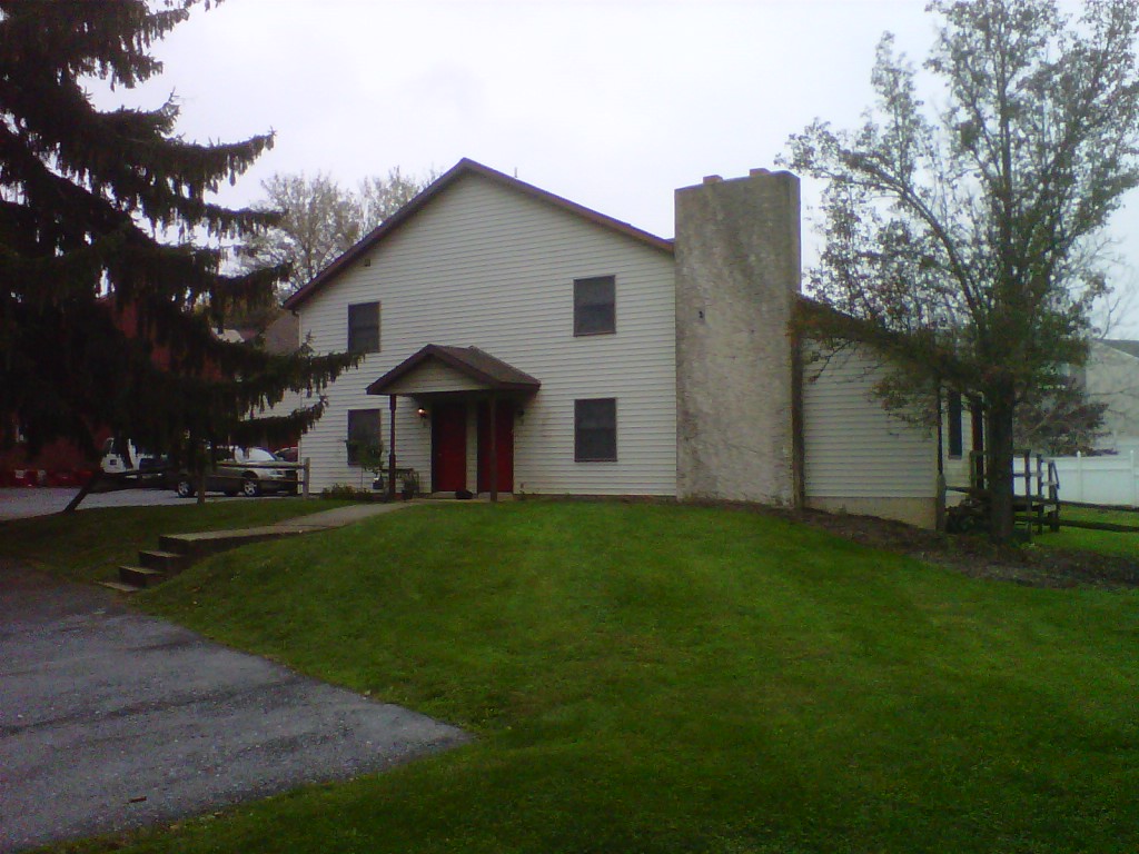 364 N. Broad Street, Apt 8, Lititz, PA  17543